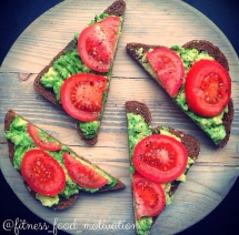 Avocado & tomato on whole wheat bread - Healthy Eating