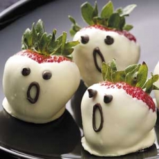 Strawberry Ghosts Recipe - Fun Halloween ideas