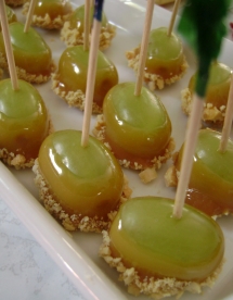Crunchy Green Grapes - Food & Drink