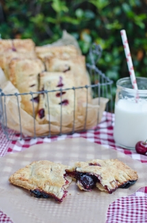 Cherry Hand Pies - Tasty Grub