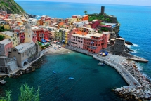 Cinque Terre, Italy - Beautiful Places