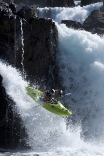 Dropping falls - Extreme kayaking - Kayaking