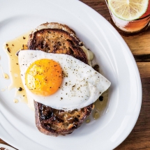 Fancy Grilled Cheese with a Fried Egg - I love to cook