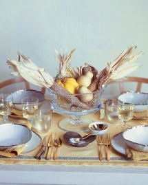 Golden Harvest Thanksgiving Table - Holidays