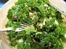 Kale & Pomegranate salad - Vegetarian Cooking