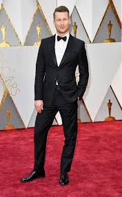 Night out at the Oscars  - Clothes make the man