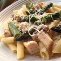Penne with Chicken and Asparagus - Cooking