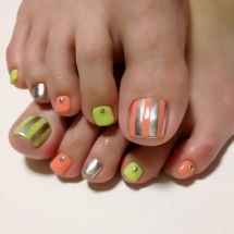 Striped neon nail design - Hairstyles & Beauty