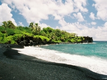 Waianapanapa State Park, Maui Hawaii - Travel & Vacation Ideas