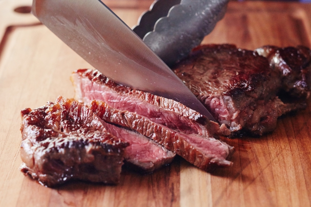 3 Steps to a Perfectly Cooked Stovetop Steak - Image 3