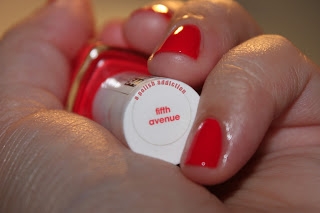 Essie nail polish - Fifth Avenue color - Image 2
