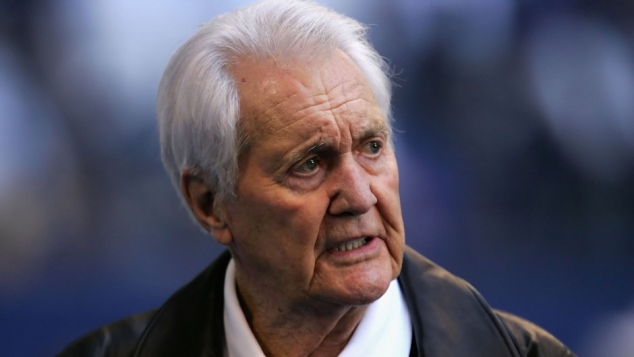 Former NFL star and veteran sports broadcaster Pat Summerall dies at 82