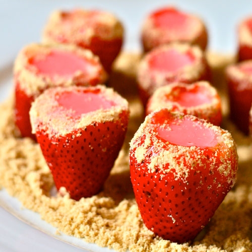 Strawberry Cheesecake Jello Shots