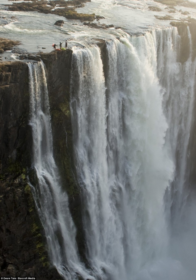 Kayak Victoria Falls, Zambia, Africa - Image 2