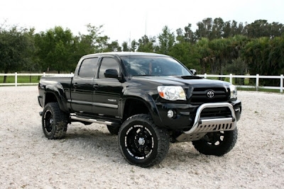 2011 Toyota Tacoma Lifted dbl cab
