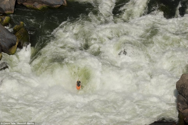 Kayak Victoria Falls, Zambia, Africa - Image 3