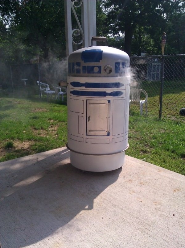 R2-D2 Smoker Grill
