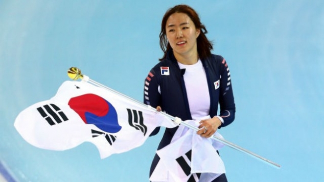 Sang Hwa Lee of South Korea wins Gold in women's 500m speed skating