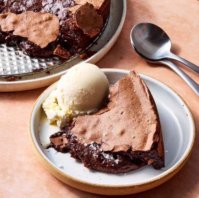 This Lava Cake Brings a Little Extra Warmth to Valentine’s Day Desserts