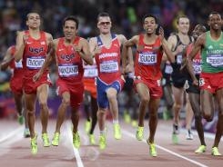 USA's Leo Manzano comes from behind to claim silver in 1500m