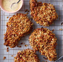 Pretzels, Mustard and Pork Might Be the Ultimate Fall Dinner Combination - Tasty Grub