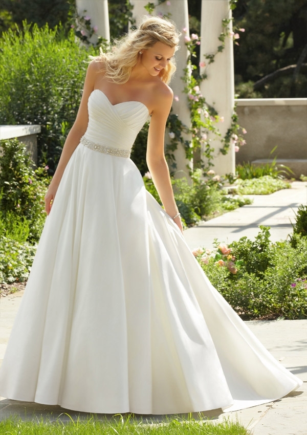 Wedding Dress - FaveThing.com